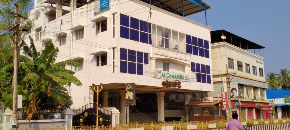 Hotel Jaidharshini Palace クンバコナム エクステリア 写真