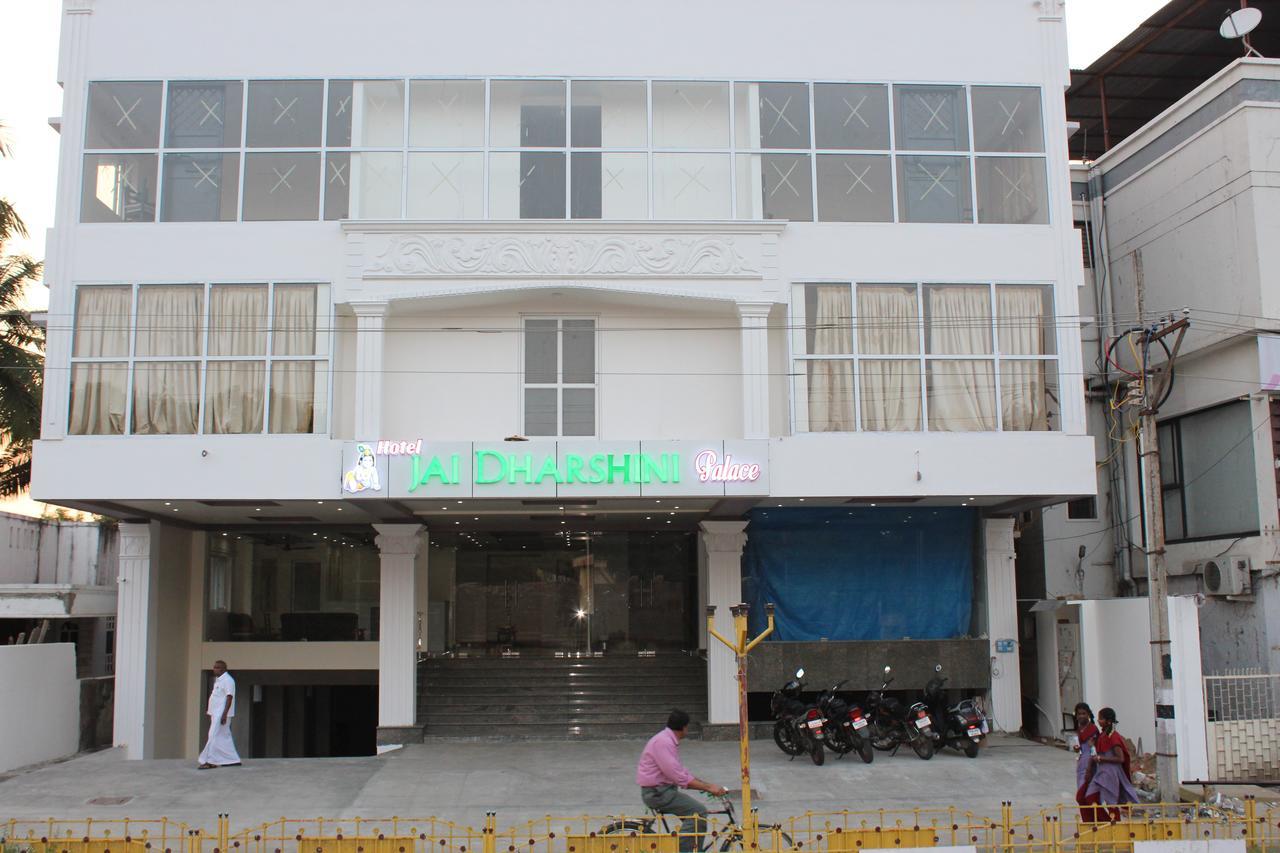Hotel Jaidharshini Palace クンバコナム エクステリア 写真